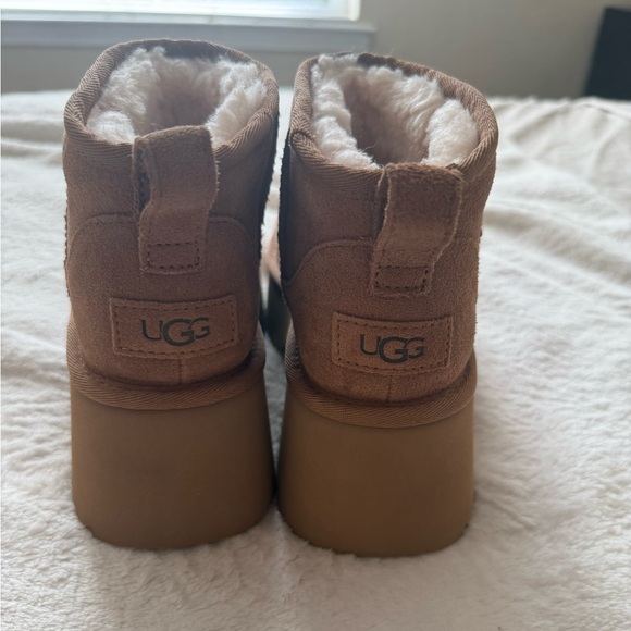 Uggs Brown Suede Platform Ankle Boots size 8 - Picture 4 of 8
